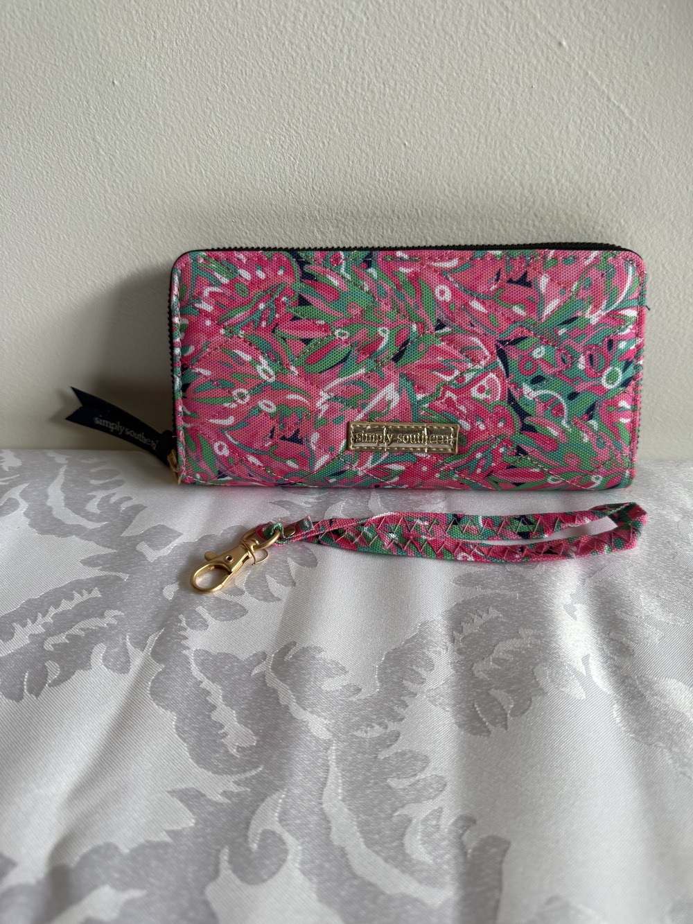 NWOT SIMPLY SOUTHERN WALLET/WRISTLET